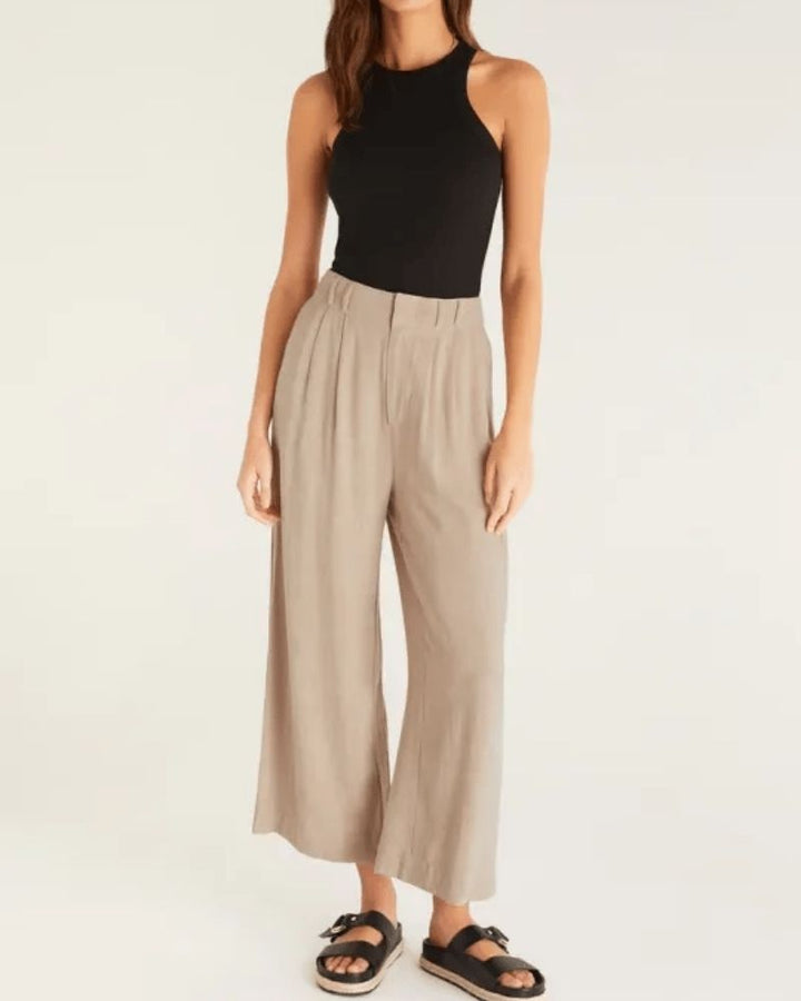 DEILA - Casual Wide-Leg Trousers with a Chic and Comfortable Fit