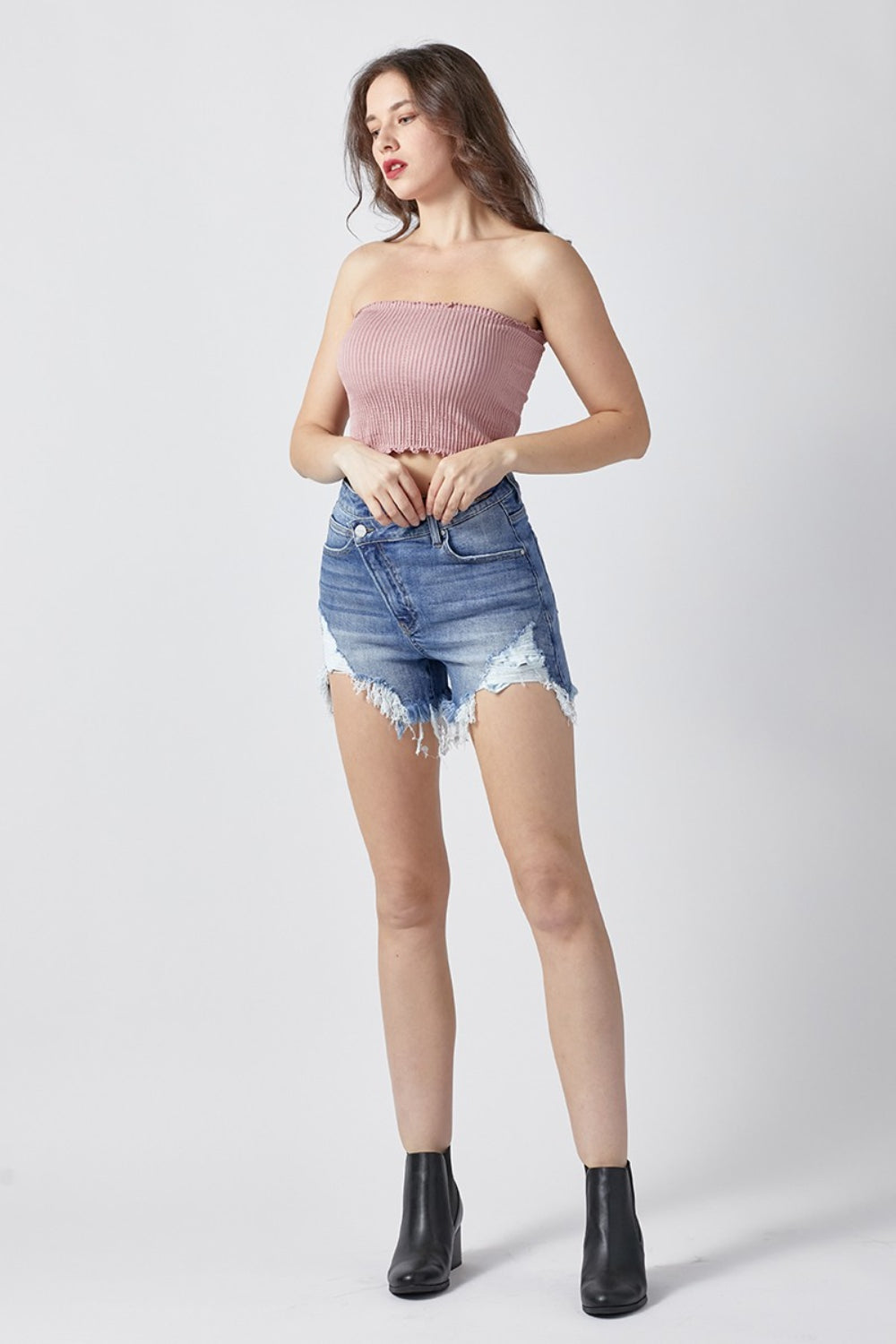 Raw Hem Asymmetrical Waist Denim Shorts – Edgy & Chic Summer Essential