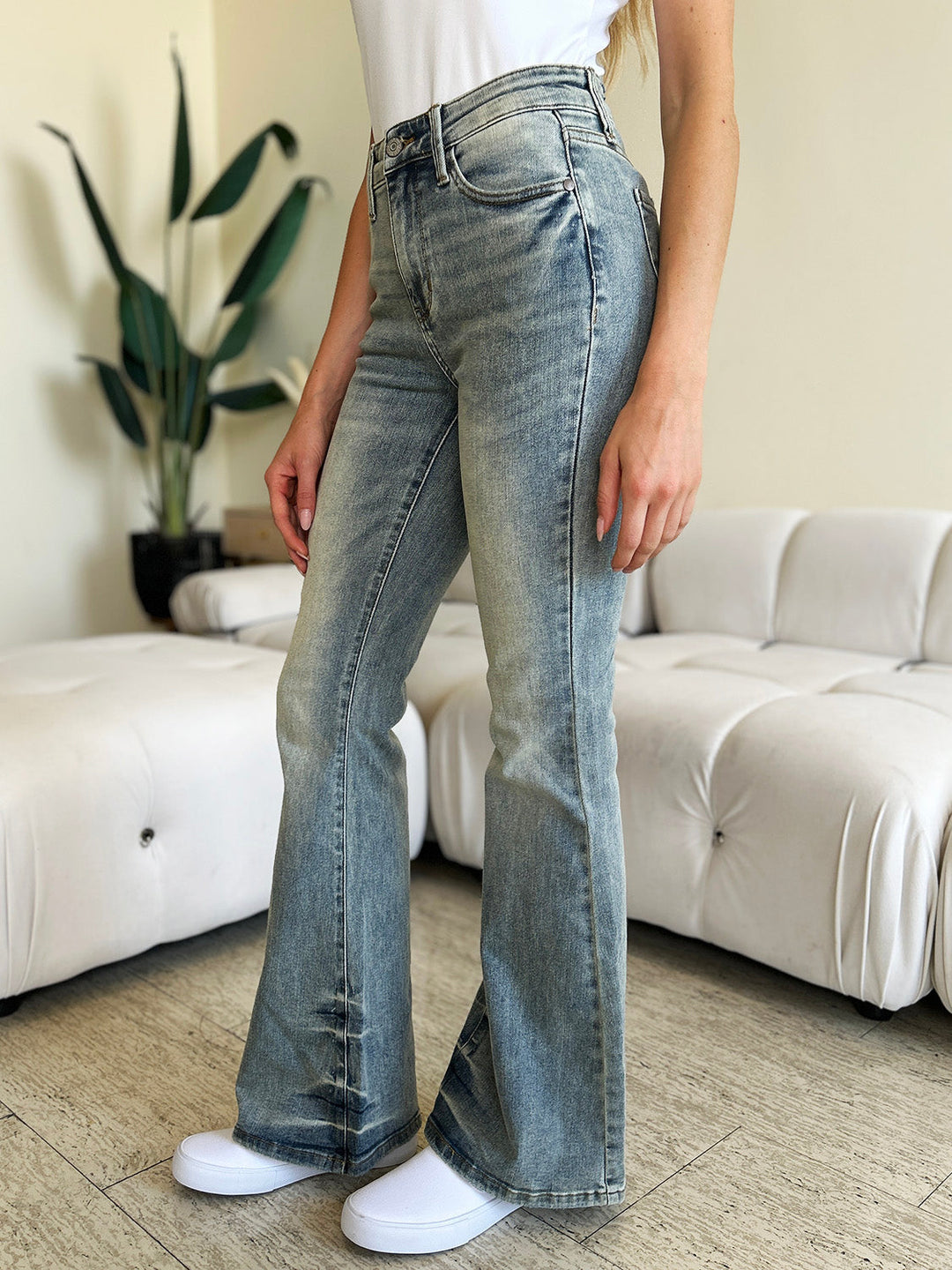 Judy Blue Mid-Rise Flare Jeans with Moderate Stretch