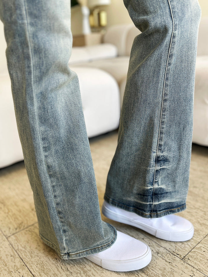 Judy Blue Mid-Rise Flare Jeans with Moderate Stretch