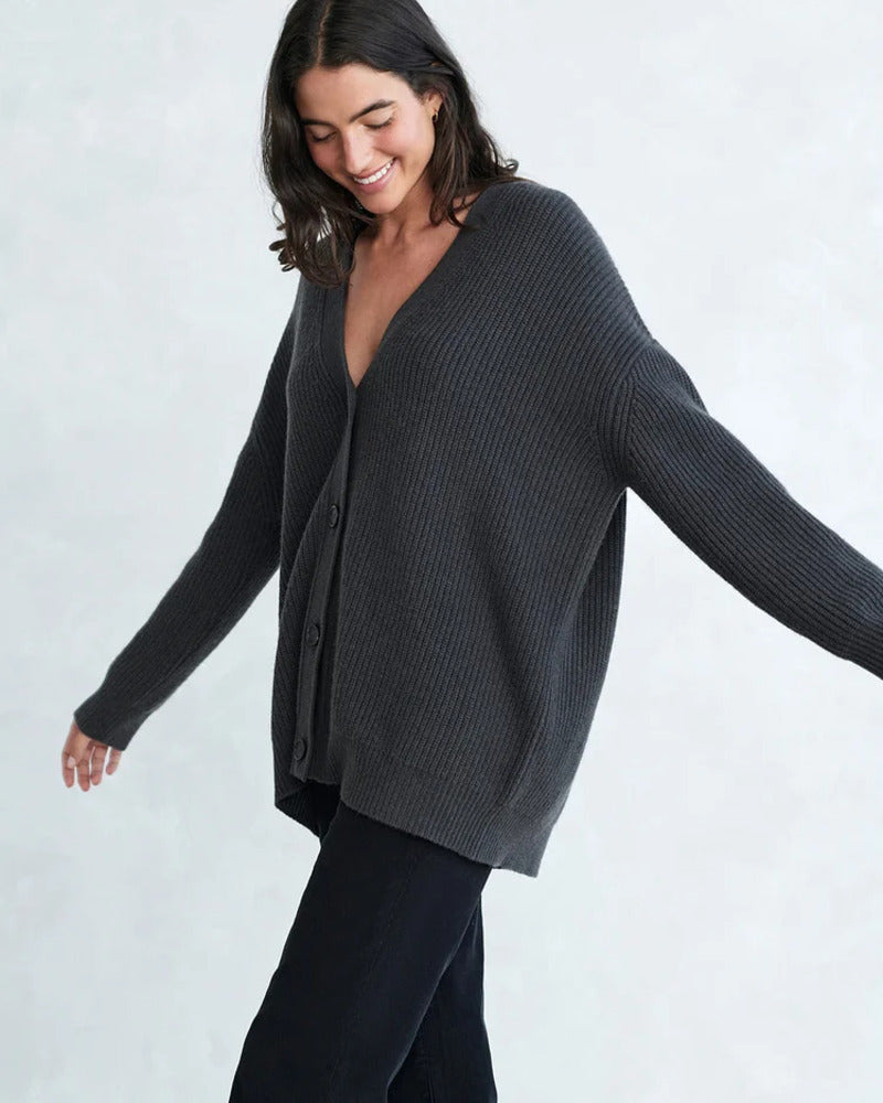 MARIAN Cocoon Cardigan – Oversized, Lightweight, and Effortlessly Stylish